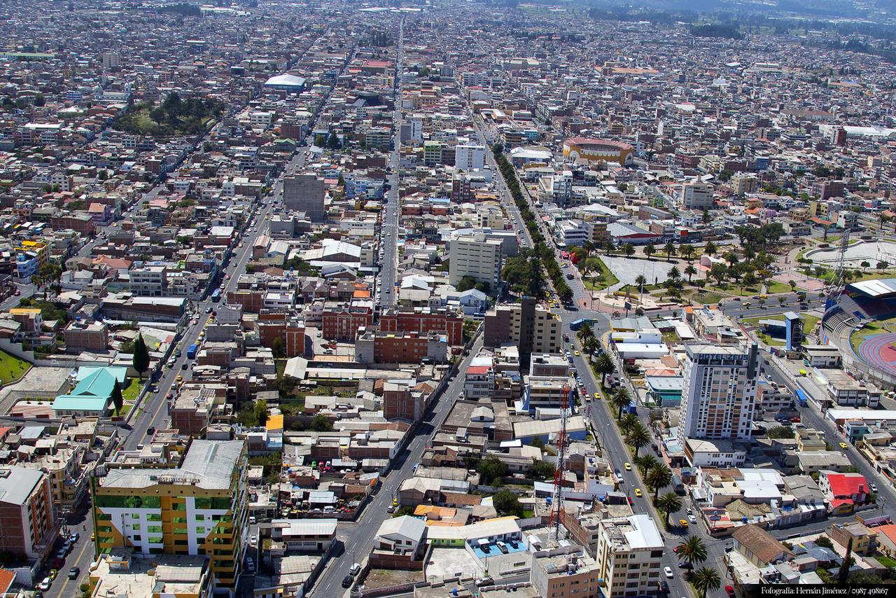 Hotel Zeus Riobamba Zewnętrze zdjęcie